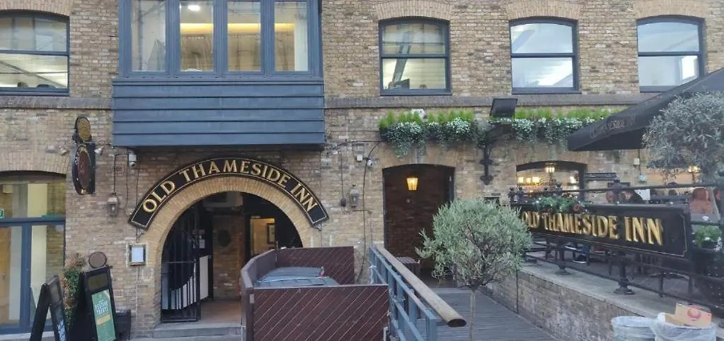 Marx Stylish 1-Bed Apartment Near London Bridge & Tower Bridge - Great Location With Free Parking