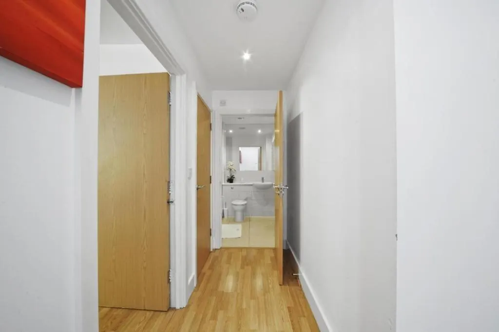 Marx Stylish 1-Bed Apartment Near London Bridge & Tower Bridge - Great Location With Free Parking