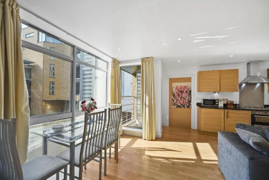 Marx Stylish 1-Bed Apartment Near London Bridge & Tower Bridge - Great Location With Free Parking